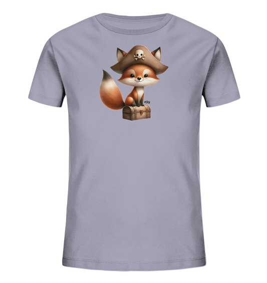 Onlineshop Shirts fuer Kinder - Das Bild zeigt ein T-Shirt fuer Kinder in einem hellen Lavendelton. Auf der Vorderseite ist eine Illustration eines niedlichen Fuchses zu sehen. Der Fuchs traegt einen Piratenhut mit Totenkopfmotiv und sitzt auf einer kleinen Schatzkiste. Das Design hat einen verspielten Piraten-Look.