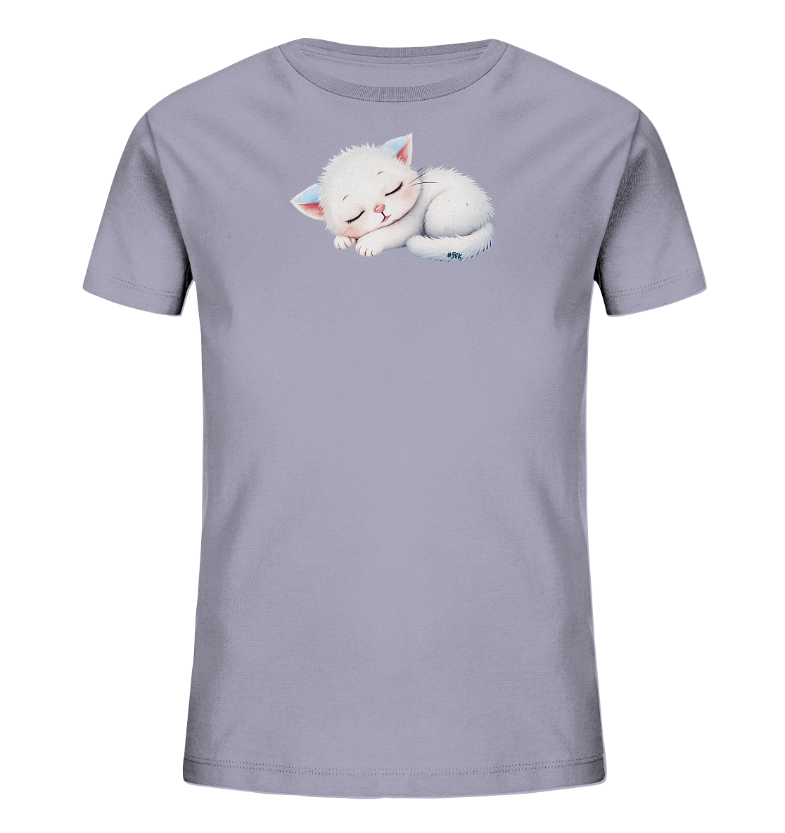 Onlineshop Shirts fuer Kinder - Das Bild zeigt ein hellgraues Kinder-T-Shirt mit einer niedlichen Illustration eines schlafenden weissen Kaetzchens auf der Vorderseite. Das Kaetzchen ist friedlich zusammengerollt dargestellt, mit geschlossenen Augen und zartrosa sowie blauen Akzenten an den Ohren. Das Design verleiht dem Shirt einen ruhigen und liebevollen Charakter, ideal fuer Kinder.