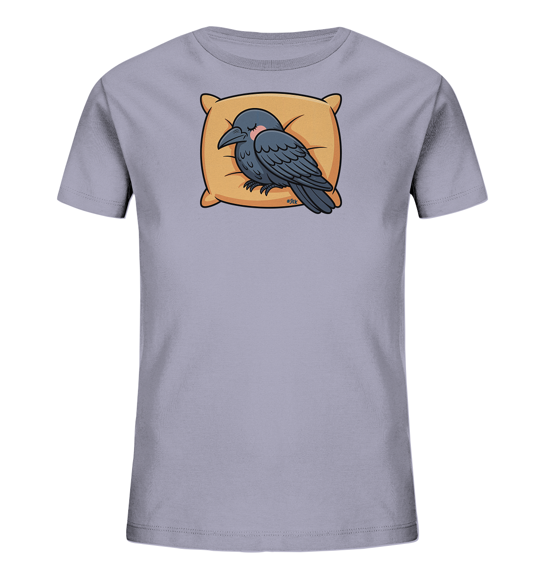 Onlineshop Shirts fuer Kinder - Das Bild zeigt ein hellgraues T-Shirt fuer Kinder. Auf der Vorderseite ist eine detailreiche Illustration eines dunkelgrauen Vogels zu sehen, der auf einem orangefarbenen Kissen schlaeft. Das Motiv vermittelt eine ruhige und friedliche Stimmung, passend fuer ein gemuetliches Kinderoutfit.