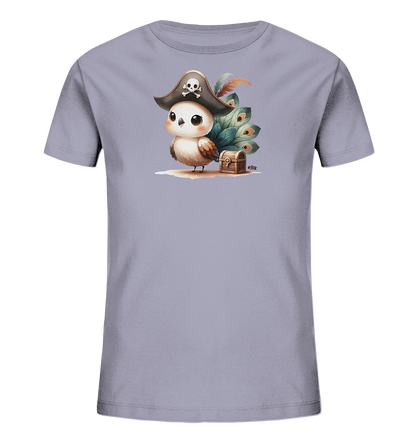 Onlineshop Shirts fuer Kinder - Das Bild zeigt ein hellgraues T-Shirt mit einem niedlichen Aufdruck. Ein kleiner Vogel traegt einen Piratenhut und sitzt neben einer Schatzkiste. Hinter ihm sind grosse Blaetter oder Federn zu sehen. Das Design ist verspielt und ansprechend fuer Kinder.