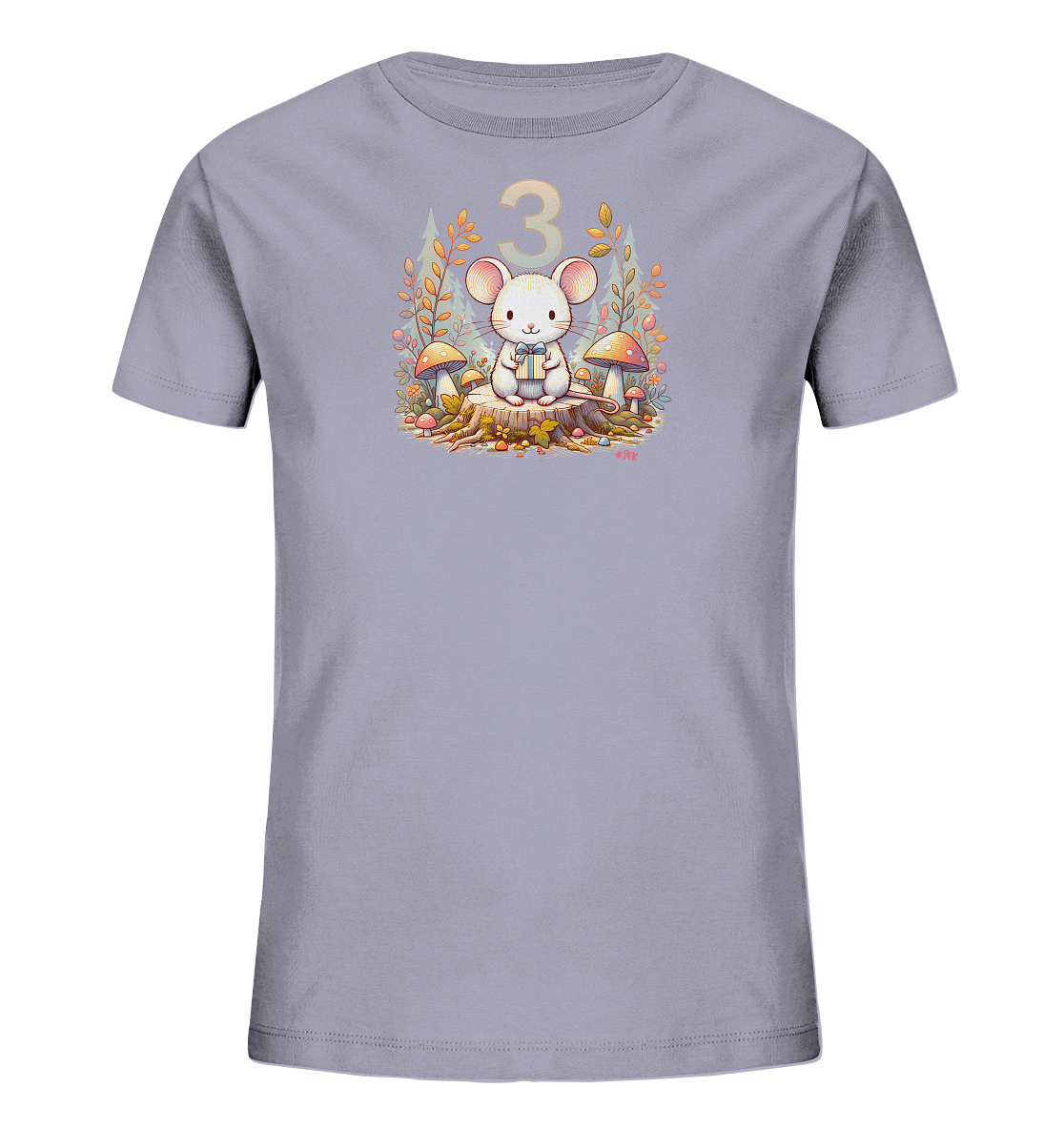 Onlineshop Shirts fuer Kinder - Das Bild zeigt ein hellviolettes Kinder T-Shirt mit einer niedlichen Maus, die auf einem Baumstamm sitzt und ein Geschenk haelt. Um die Maus herum sind bunte Pilze und Herbstblaetter zu sehen. Über der Szene schwebt prominent die Zahl '3' in Pastellfarbe. Das Design wirkt warm, verspielt und herbstlich, ideal fuer ein Kind.