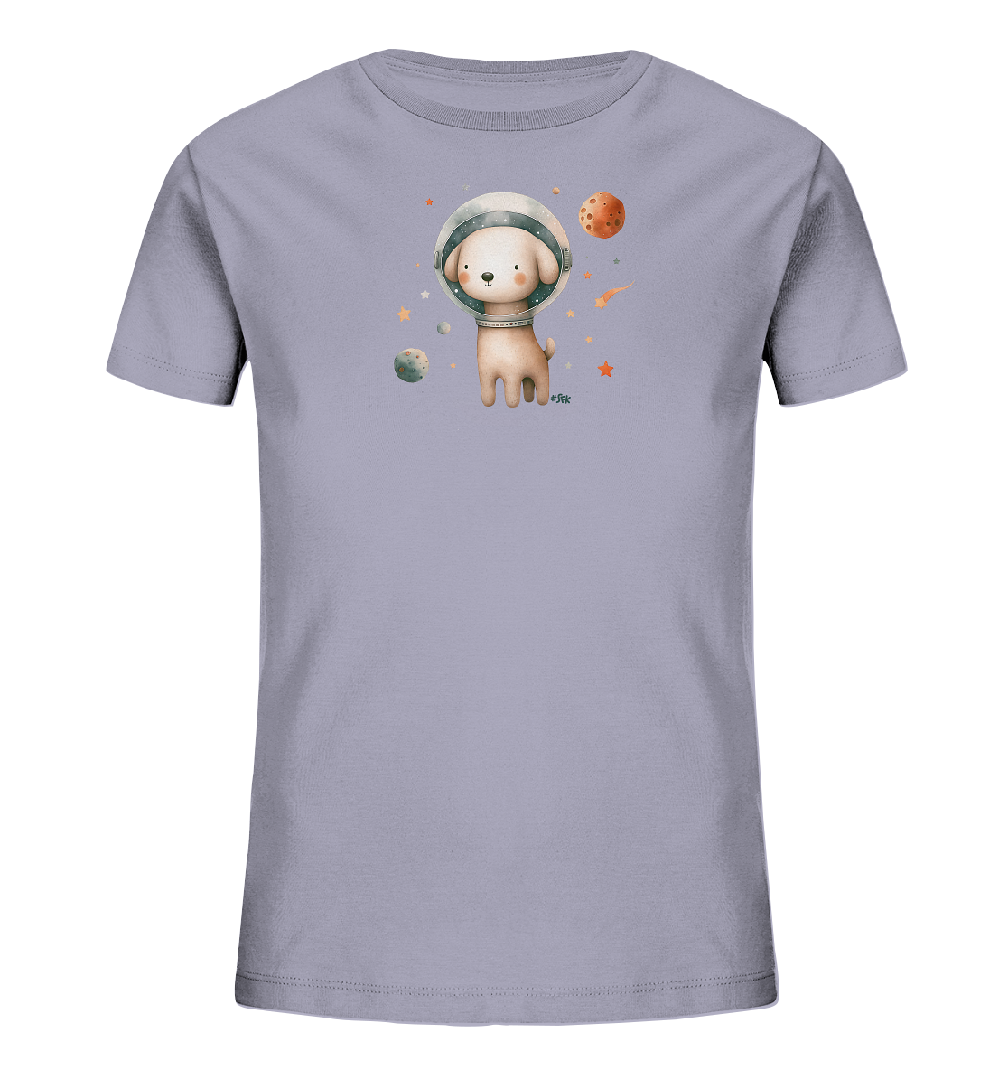Onlineshop Shirts fuer Kinder - Das Bild zeigt ein helllilafarbenes T-Shirt fuer Kinder mit einem charmanten Druck. Im Zentrum ist ein kleiner Hund abgebildet, der einen Astronautenhelm traegt. Um ihn herum schweben Planeten, Sterne und Sternschnuppen in einem farbenfrohen Weltraumdesign. Dieses Motiv verleiht dem Shirt einen fantasievollen und abenteuerlichen Look.