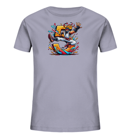 Kinder T-Shirt mit springendem Ninja, großer Zahl 5 und bunten Farbspritzern