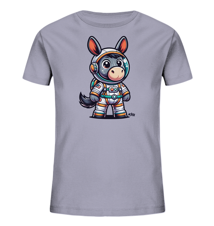 Onlineshop Shirts fuer Kinder - Das Bild zeigt ein graues Kinder-T-Shirt. Auf der Vorderseite ist ein niedlicher, cartoonhafter Esel abgebildet, der einen Astronautenanzug traegt. Der Anzug ist weiss mit orangen und tuerkisen Akzenten, und der Esel hat einen freundlichen Ausdruck sowie grosse Ohren unter dem Helm. Dieses farbenfrohe und detaillierte Motiv verleiht dem Shirt einen einzigartigen und abenteuerlichen Look.