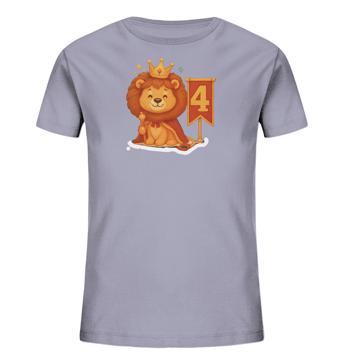 Onlineshop Shirts fuer Kinder - Das Bild zeigt ein hellgraues T-Shirt mit einem charmanten Motiv eines kleinen Loewenkoenigs. Der Loewe traegt eine goldene Krone und einen roten Umhang, haelt ein Zepter und laechelt freundlich. Neben ihm steht eine rote Fahne mit der grossen weissen Zahl Vier darauf. Das verspielte Design eignet sich hervorragend fuer kleine Koenige und Koeniginnen.