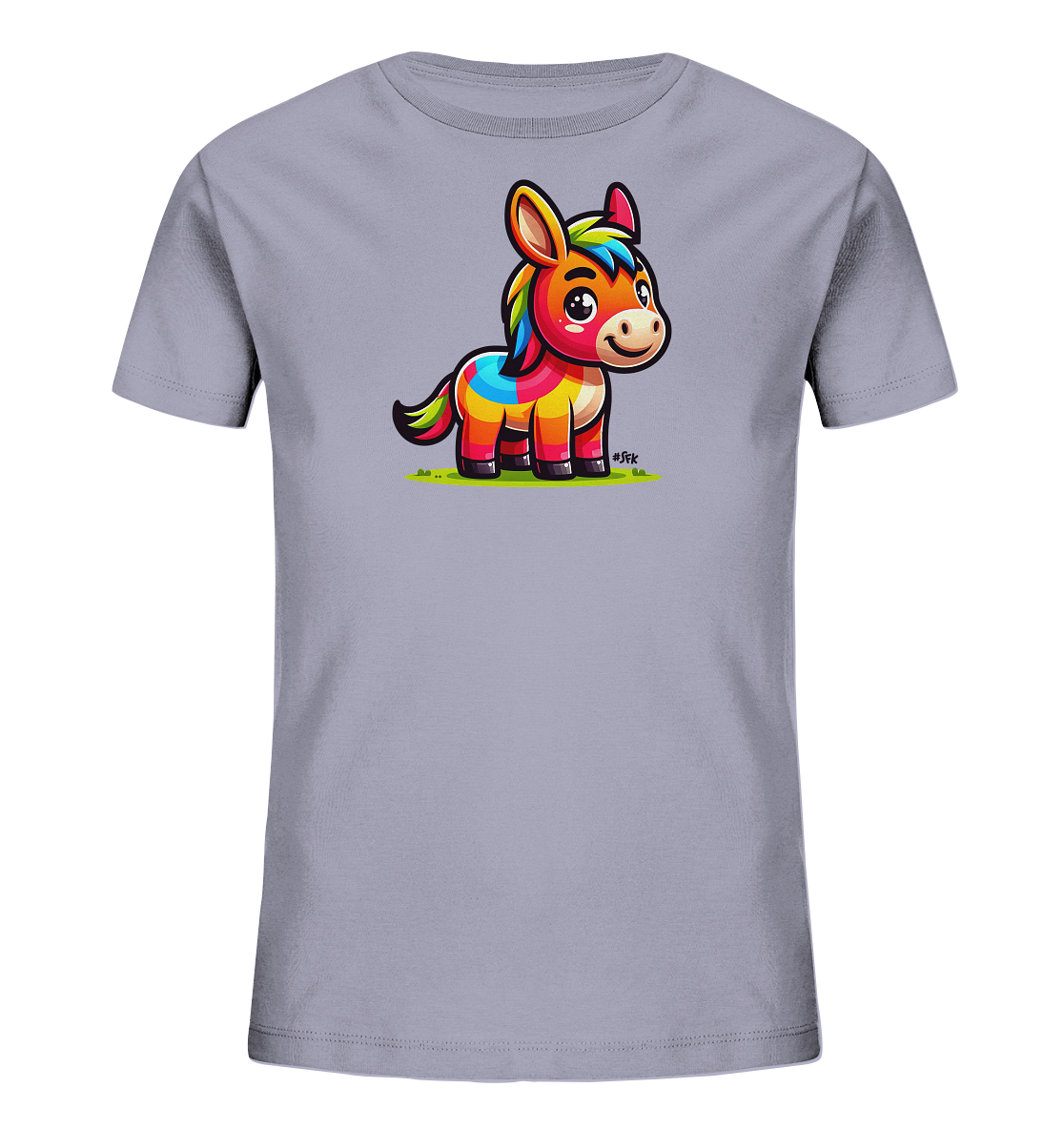Onlineshop Shirts fuer Kinder - Dieses T-Shirt zeigt ein niedliches, cartoonartiges Eselmotiv auf einem hellen Untergrund. Der Esel ist in leuchtenden Regenbogenfarben gestaltet, was ihm ein froehliches Aussehen verleiht. Mit seinen grossen Augen und dem freundlichen Laecheln steht er auf einer kleinen Gruenflaeche. Dieses Design ist farbenfroh und ansprechend fuer Kinder.