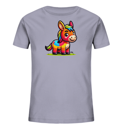 Onlineshop Shirts fuer Kinder - Dieses T-Shirt zeigt ein niedliches, cartoonartiges Eselmotiv auf einem hellen Untergrund. Der Esel ist in leuchtenden Regenbogenfarben gestaltet, was ihm ein froehliches Aussehen verleiht. Mit seinen grossen Augen und dem freundlichen Laecheln steht er auf einer kleinen Gruenflaeche. Dieses Design ist farbenfroh und ansprechend fuer Kinder.