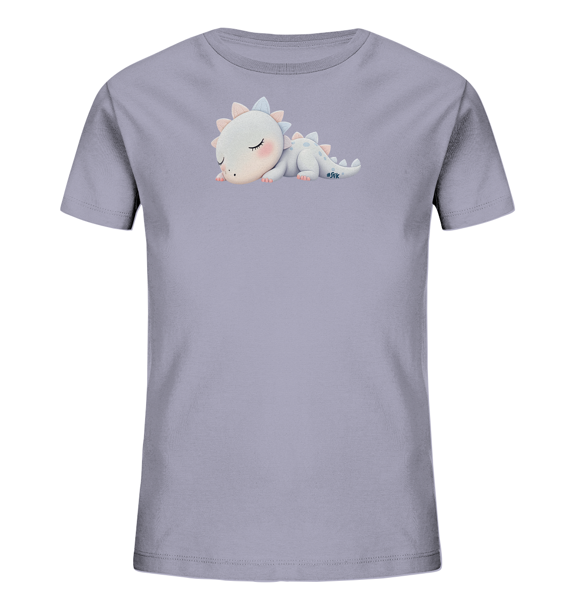 Onlineshop Shirts fuer Kinder - Das Bild zeigt ein helllila Kinder-T-Shirt mit einem niedlichen, schlafenden Baby-Dinosaurier-Motiv. Der kleine Dinosaurier ist hellgrau und hat zarte rosa Wangen sowie kleine, pastellfarbene Stacheln auf dem Ruecken. Er liegt friedlich da, die Augen geschlossen, was ein beruhigendes Bild vermittelt. Das Design ist sanft und ansprechend fuer Kinder.
