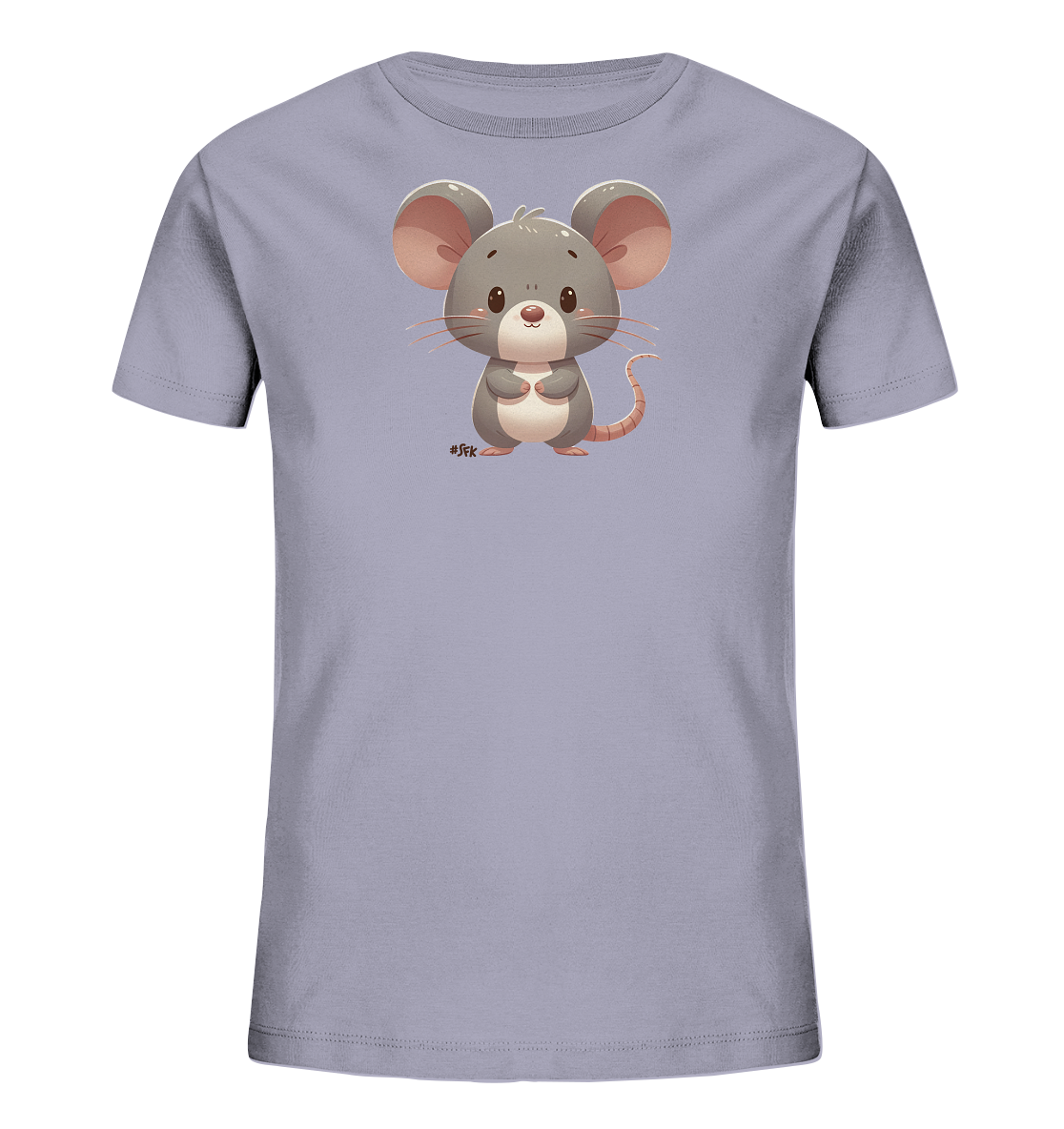 Onlineshop Shirts für Kinder - Das Bild zeigt ein Kinder-T-Shirt in einem sanften Flieder- oder Hellgrauton auf schwarzem Hintergrund. Auf der Vorderseite des Shirts ist eine detailreiche, comicartige Maus zu sehen, die aufrecht steht und ihre Pfoten vor dem Körper hält. Die Maus hat große Ohren, ausdrucksstarke Augen und feine Schnurrhaare. Unterhalb der Maus ist ein kleines, schwarzes Symbol oder Schriftzug platziert. Das Design ist zentriert und wirkt neutral, was den Fokus auf die niedliche Maus lenkt.