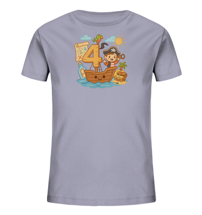 Onlineshop Shirts fuer Kinder - Das Bild zeigt ein hellgraues Kinder T-Shirt mit einem bunten Piratenmotiv. Im Zentrum steht ein laechelndes Boot, auf dem ein Kind als Pirat mit Fernglas sitzt. Dahinter befindet sich eine grosse Zahl Vier, verziert mit einem Papagei. Eine Schatzkarte, Flaschenpost und eine Schatzinsel mit Palme und Truhe umrahmen die Szene und vermitteln ein Abenteuergefuehl.