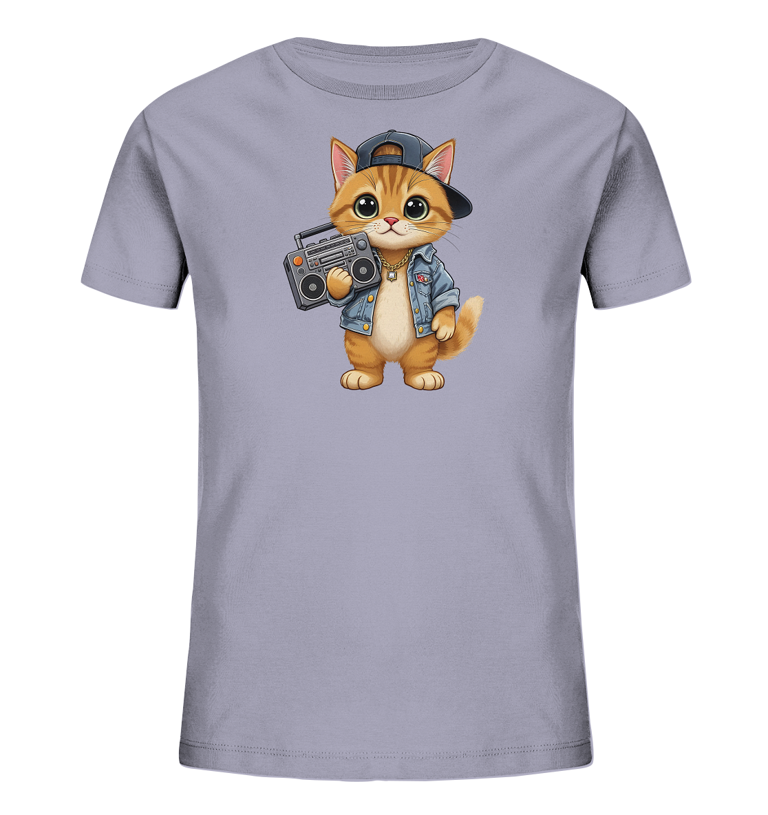 Onlineshop Shirts fuer Kinder - Das Bild zeigt ein hellgraues Kinder-T-Shirt mit einem niedlichen Katzenmotiv auf der Vorderseite. Die orangefarbene Katze traegt eine Jeansjacke und eine Baseballkappe, waehrend sie einen Boombox haelt. Ihre grossen Augen und der freundliche Ausdruck verleihen dem Design einen verspielten Charakter. Das Motiv ist detailreich und ansprechend gestaltet.