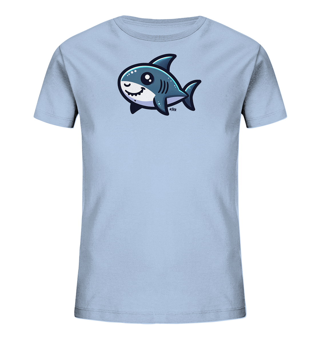 Onlineshop Shirts fuer Kinder - Das Bild zeigt ein hellblaues T-Shirt fuer Kinder. Auf der Vorderseite befindet sich eine niedliche Illustration eines Cartoon-Hais. Der Hai ist dunkelblau mit helleren Akzenten und hat grosse, freundliche Augen sowie ein Laecheln. Das Design wirkt verspielt und ansprechend.