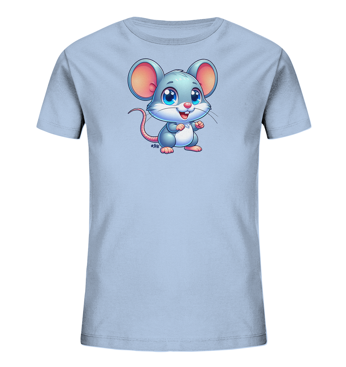 Onlineshop Shirts fuer Kinder - Das Bild zeigt ein hellblaues Kinder T-Shirt mit einer niedlichen, cartoonhaften Maus auf der Vorderseite. Die Maus ist grau mit pinken Details, hat grosse blaue Augen und einen freundlichen Ausdruck. Sie steht auf den Hinterbeinen, was dem Design einen verspielten Charakter verleiht. Die Illustration ist detailreich und farbenfroh gestaltet.