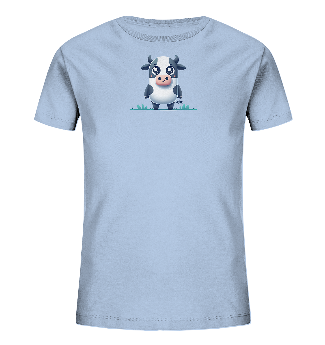 Onlineshop Shirts fuer Kinder - Das Bild zeigt ein hellblaues Kinder-T-Shirt mit einer niedlichen Illustration einer kleinen Kuh. Die Kuh im Comic-Stil hat schwarze und weisse Flecken sowie grosse, ausdrucksstarke Augen. Sie steht aufrecht auf stilisiertem gruenem Gras. Das Design wirkt freundlich und verspielt, ideal fuer Kinder.