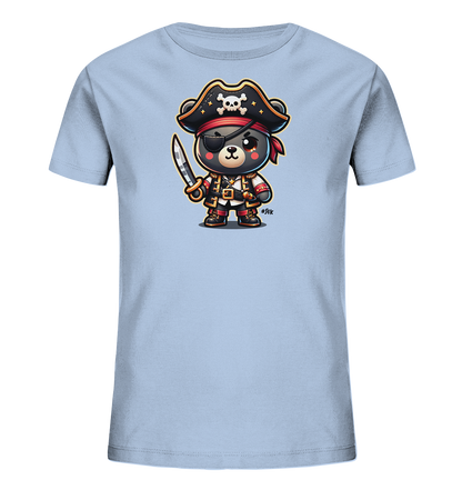 Onlineshop Shirts fuer Kinder - Dieses Bild zeigt ein hellblaues T-Shirt fuer Kinder. Auf der Vorderseite ist eine Illustration eines Cartoon-Baeren im Piratenkostuem zu sehen. Der Baer traegt einen Piratenhut mit Totenkopf, eine Augenklappe und haelt ein Schwert. Das Motiv ist farbenfroh und detailliert, was dem Shirt einen abenteuerlichen Look verleiht.