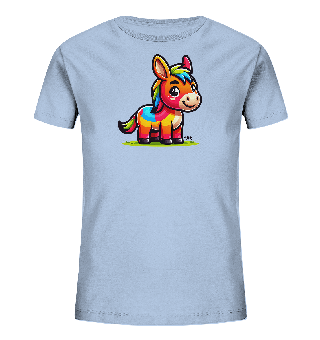 Onlineshop Shirts fuer Kinder - Das Bild zeigt ein hellblaues T-Shirt mit einem farbenfrohen Cartoon-Motiv eines kleinen Esels oder Pferdes. Das Tier ist in leuchtenden Streifen in Rot, Orange, Gelb, Gruen und Blau gestaltet. Es steht laechelnd auf einer Wiese und hat eine bunte Maehne. Das Design wirkt froehlich und verspielt.
