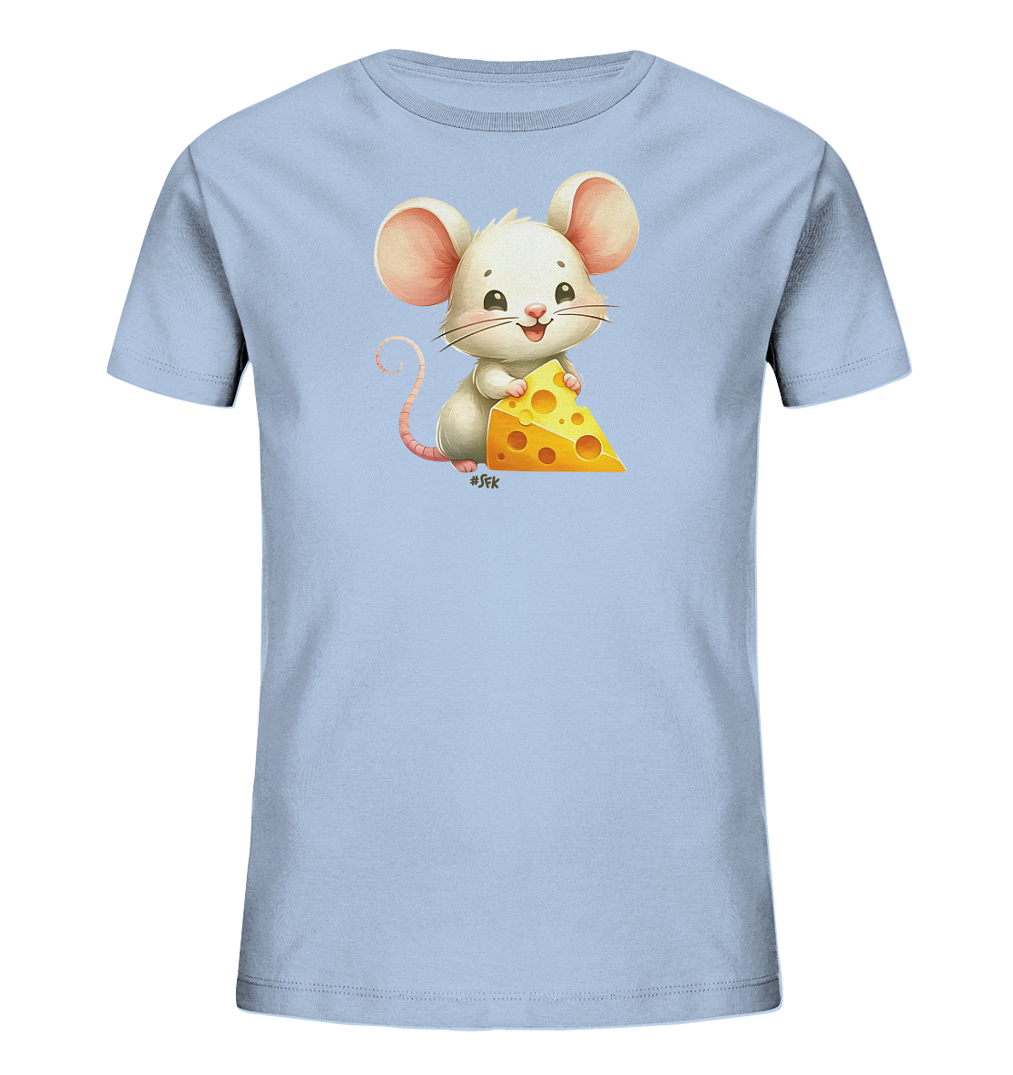 Onlineshop Shirts fuer Kinder - Das Bild zeigt ein hellblaues Kinder-T-Shirt mit einem niedlichen Tiermotiv auf der Vorderseite. Eine weisse Cartoon-Maus mit grossen Ohren ist darauf abgebildet, die ein Stueck gelben Kaese haelt. Die Maus hat einen freundlichen Ausdruck und sitzt aufrecht neben dem Kaese. Dieses verspielte Design ist ideal fuer Kinder und verleiht dem Shirt einen froehlichen Look.