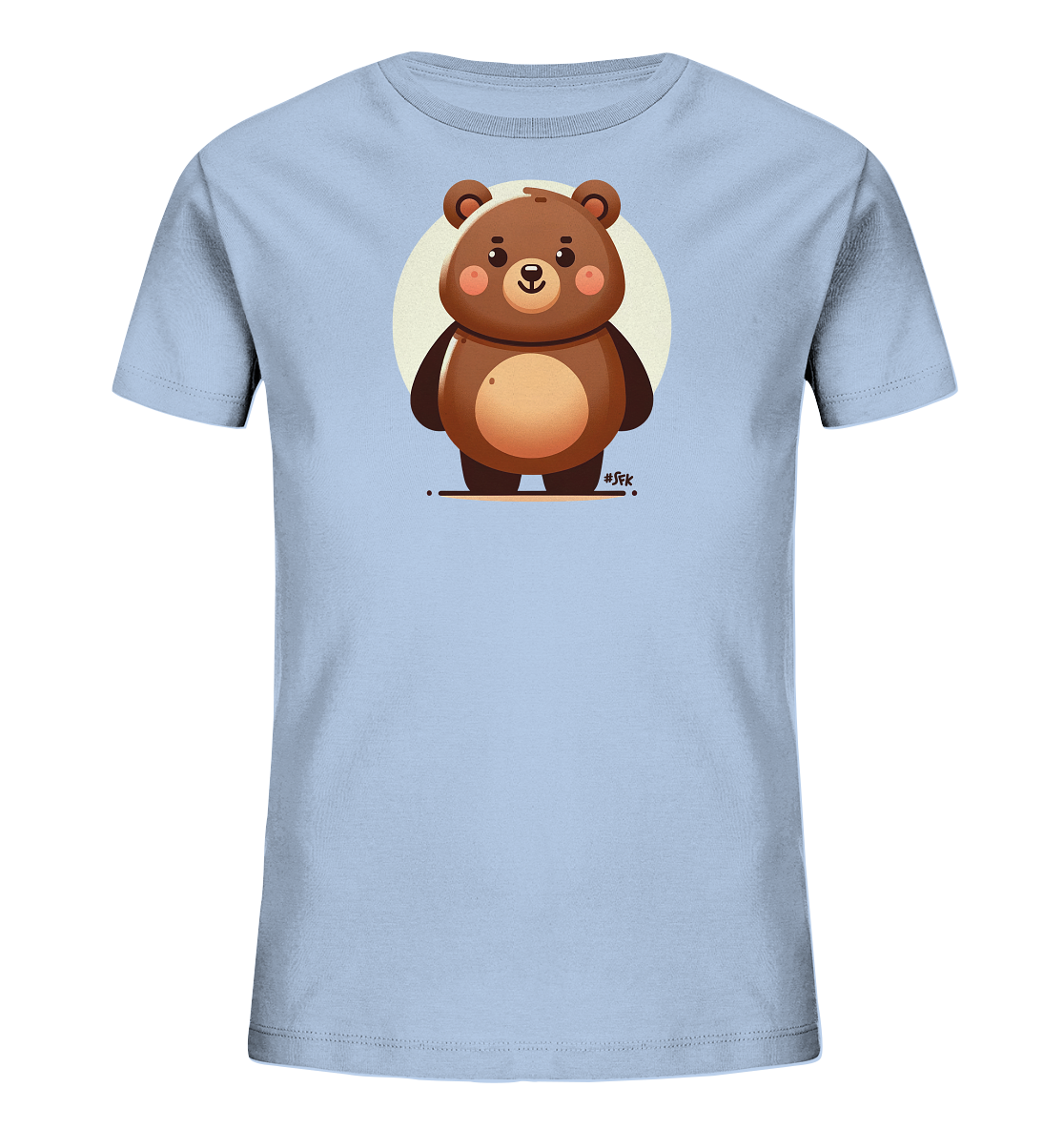 Onlineshop Shirts fuer Kinder - Ein hellblaues T-Shirt fuer Kinder mit einem niedlichen Baerenmotiv. Auf der Vorderseite ist eine liebevolle Illustration eines braunen Cartoon-Baeren zu sehen. Der Baer hat grosse Augen, eine rosafarbene Nase und steht aufrecht vor einem hellen Kreis. Das Design wirkt freundlich und verspielt.