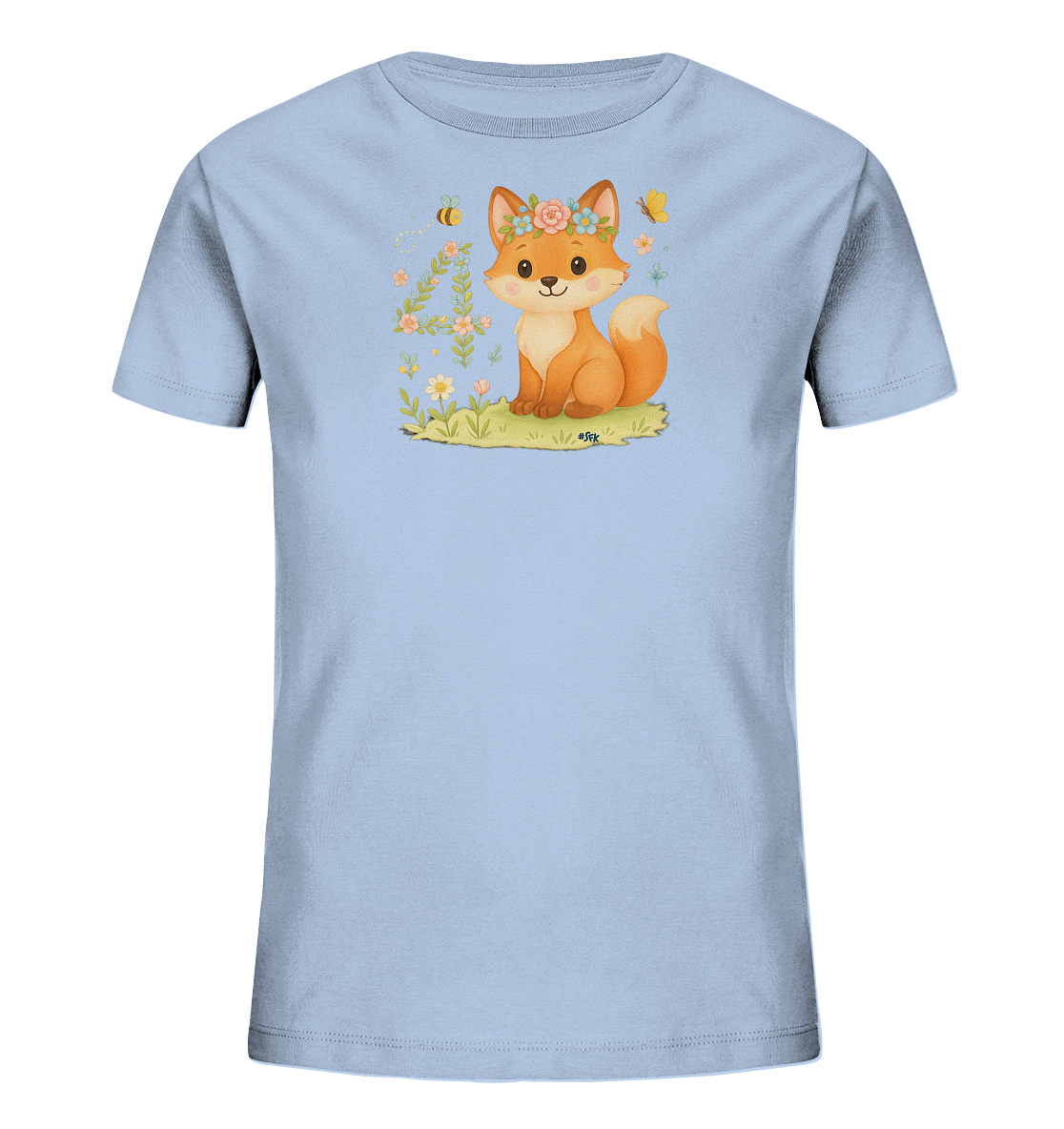Onlineshop Shirts fuer Kinder - Das Bild zeigt ein hellblaues Kinder-T-Shirt mit einem freundlichen Fuchsmotiv. Ein suesser Fuchs mit Blumenkranz sitzt auf einer Wiese, umgeben von Blumen und Insekten. Links vom Fuchs ist die Zahl '4' kunstvoll aus floralen Elementen gestaltet. Das Design wirkt froehlich und detailreich.