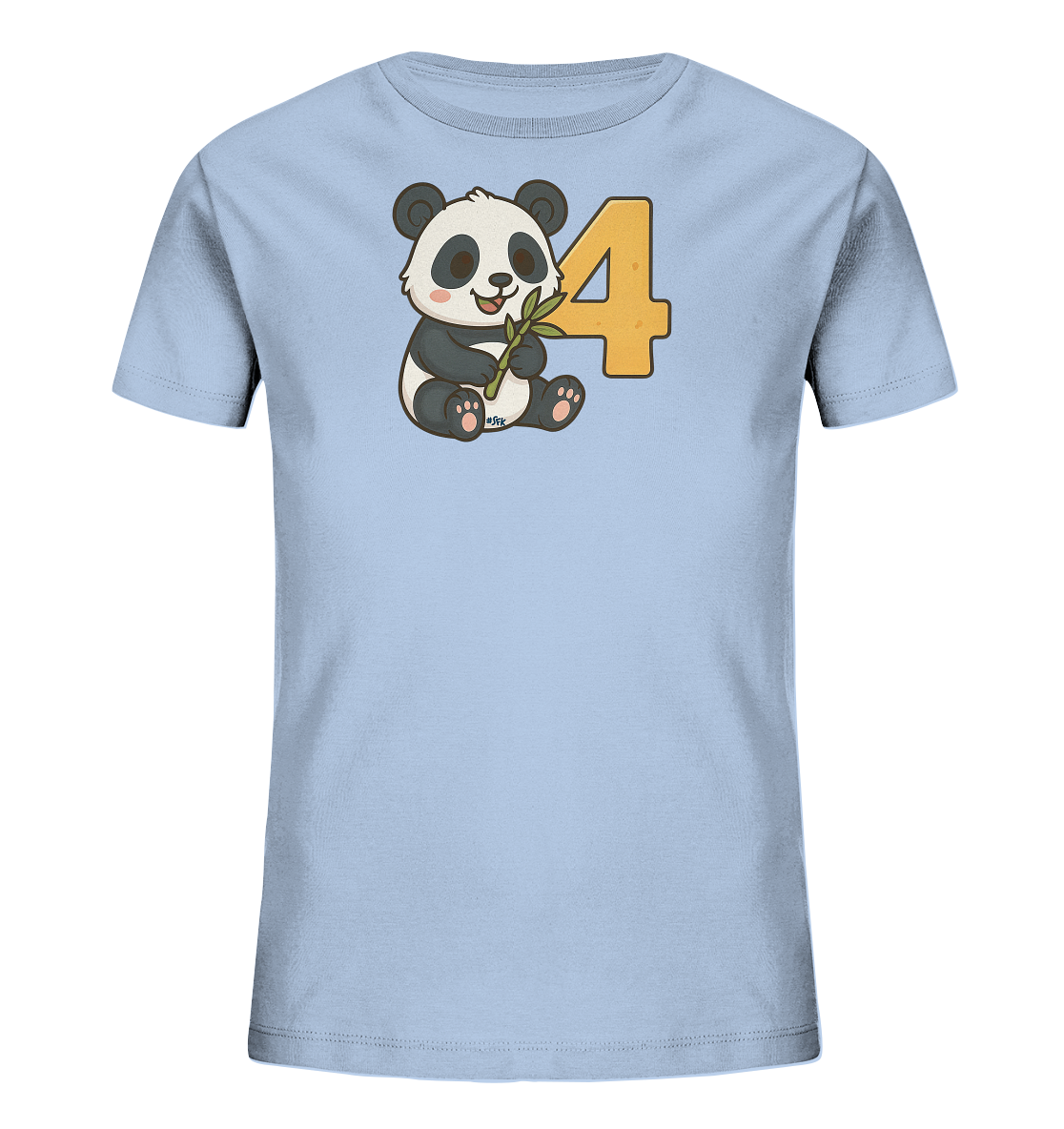 Onlineshop Shirts fuer Kinder - Das Bild zeigt ein hellblaues T-Shirt fuer Kinder mit einem niedlichen Panda-Motiv. Der Panda sitzt aufrecht und haelt einen Bambuszweig in seinen Pfoten. Neben dem Panda ist die grosse Zahl '4' in einem warmen Orangeton platziert. Das Design wirkt froehlich und ist ideal fuer kleine Panda-Fans.