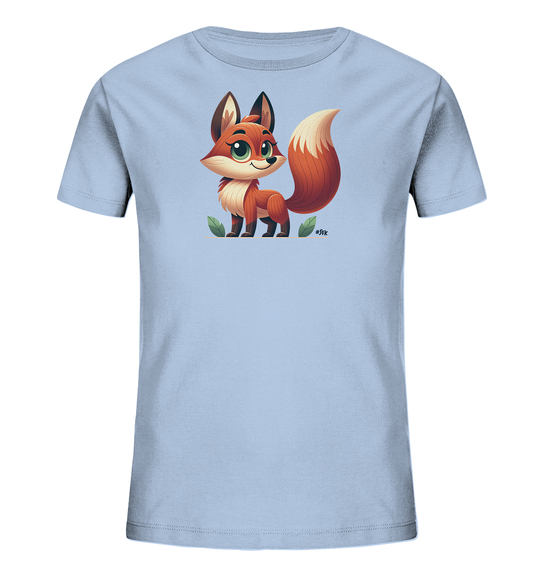 Onlineshop Shirts fuer Kinder - Das Bild zeigt ein hellblaues T-Shirt mit einem suessen, cartoonhaften Fuchs-Motiv auf der Vorderseite. Der Fuchs ist orange-braun mit einem buschigen Schwanz und grossen gruenen Augen. Er steht laechelnd zwischen einigen gruenen Blaettern. Das Design wirkt freundlich und verspielt.