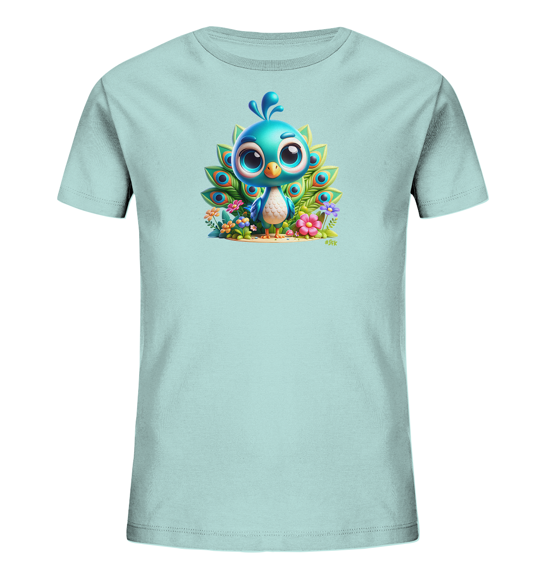 Onlineshop Shirts fuer Kinder - Das Bild zeigt ein hellblaues T-Shirt fuer Kinder. Auf der Vorderseite ist eine detailreiche Grafik eines niedlichen Cartoon-Pfauens. Der Pfau hat grosse Augen und leuchtend blaues Gefieder, umgeben von farbenfrohen Blumen und stilisierten Pfauenfedern. Das verspielte Design verleiht dem Shirt einen froehlichen Look.
