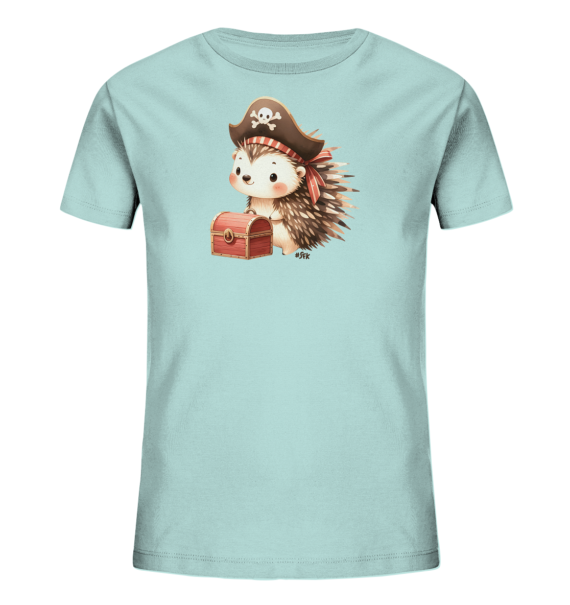 Onlineshop Shirts fuer Kinder - Das Bild zeigt ein hellblaues Kinder-T-Shirt mit einem niedlichen, cartoonhaften Igelmotiv. Der Igel traegt einen Piratenhut mit Totenkopf und haelt eine kleine Schatzkiste. Die Illustration ist detailreich und in warmen Brauntoenen sowie einem roten Band gestaltet. Dieses Design verleiht dem Shirt einen verspielten Piraten-Look, der Kinder begeistern wird.
