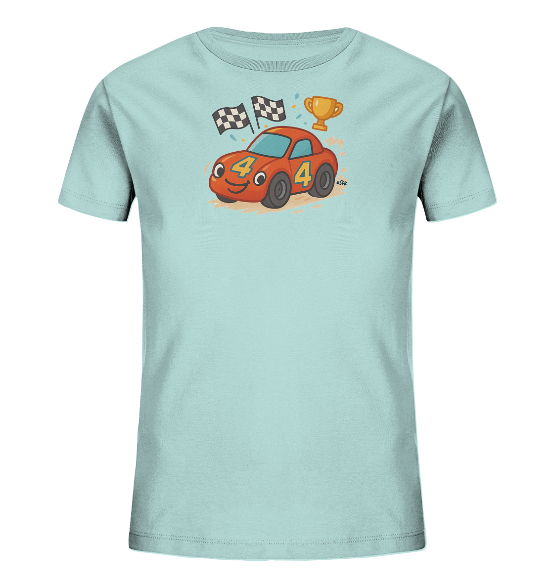 Onlineshop Shirts fuer Kinder - Das Bild zeigt ein hellblaues Kinder-T-Shirt mit einer froehlichen Illustration eines roten Rennautos. Das Cartoon-Rennauto hat die Zahl 4 auf der Seite und wird von Zielflaggen sowie einem goldenen Siegerpokal umrahmt. Das Design ist verspielt und erinnert an einen Rennsieg.