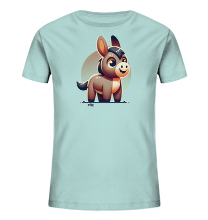 Onlineshop Shirts fuer Kinder - Das Bild zeigt ein hellblaues Kinder T-Shirt mit einer niedlichen Illustration eines Esels auf der Vorderseite. Der Esel ist in einem freundlichen Cartoon-Stil dargestellt, steht aufrecht und laechelt. Hinter ihm befindet sich ein dezenter, heller Kreis als Hintergrundelement. Das Design wirkt froehlich und ansprechend fuer Kinder.