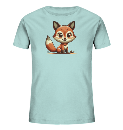 Onlineshop Shirts fuer Kinder - Das Bild zeigt ein hellblaues Kinder-T-Shirt mit einer charmanten Illustration eines kleinen Fuchses. Der Fuchs sitzt aufrecht und hat grosse, freundliche Augen sowie ein flauschiges Fell in warmen Brauntoenen. Die Darstellung ist im Cartoon-Stil gehalten und vermittelt einen verspielten Eindruck. Das Motiv befindet sich zentral auf der Vorderseite des Shirts.