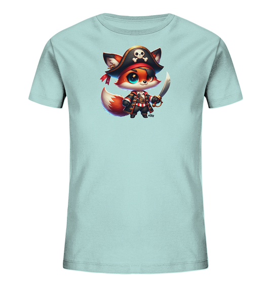 Onlineshop Shirts fuer Kinder - Das Bild zeigt ein hellblaues Kinder-T-Shirt mit einer detaillierten Cartoon-Grafik auf der Vorderseite. Zu sehen ist ein niedlicher, kleiner Fuchs, der als Pirat verkleidet ist. Der Fuchs traegt einen Piratenhut mit Totenkopf, eine Augenklappe und haelt ein kleines Schwert in der Pfote. Dieses Motiv verleiht dem Shirt einen verspielten und abenteuerlichen Charakter.