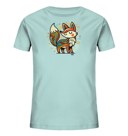 Onlineshop Shirts fuer Kinder - Das Bild zeigt ein hellblaues Kinder-T-Shirt mit einem farbenfrohen, stilisierten Fuchs-Motiv auf der Vorderseite. Der Fuchs ist detailliert mit Mustern verziert und von kleinen, geometrischen Formen wie Sternen und Kreisen umgeben. Das Design wirkt verspielt und kuenstlerisch. Die Gesamtkomposition ist hell und ansprechend fuer Kinder.