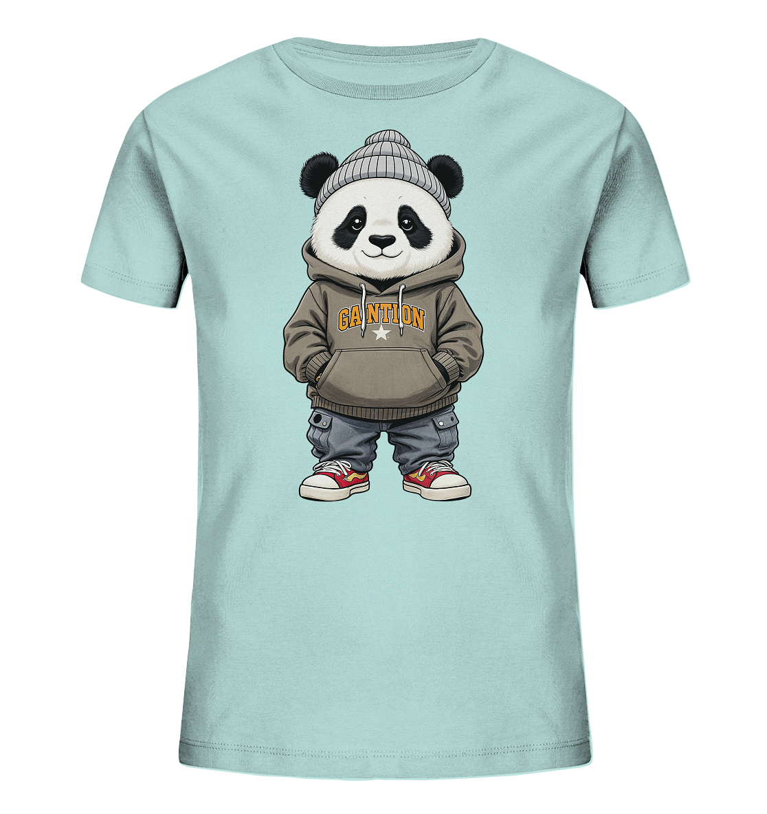 Onlineshop Shirts fuer Kinder - Das Bild zeigt ein hellblaues Kinder-T-Shirt mit einem niedlichen Panda-Motiv auf der Vorderseite. Der Panda ist mit einer grauen Muetze, einem braunen Kapuzenpullover, blauen Hosen und roten Turnschuhen bekleidet. Er steht laessig mit den Haenden in den Taschen. Das verspielte Design verleiht dem Shirt einen modernen und coolen Look.