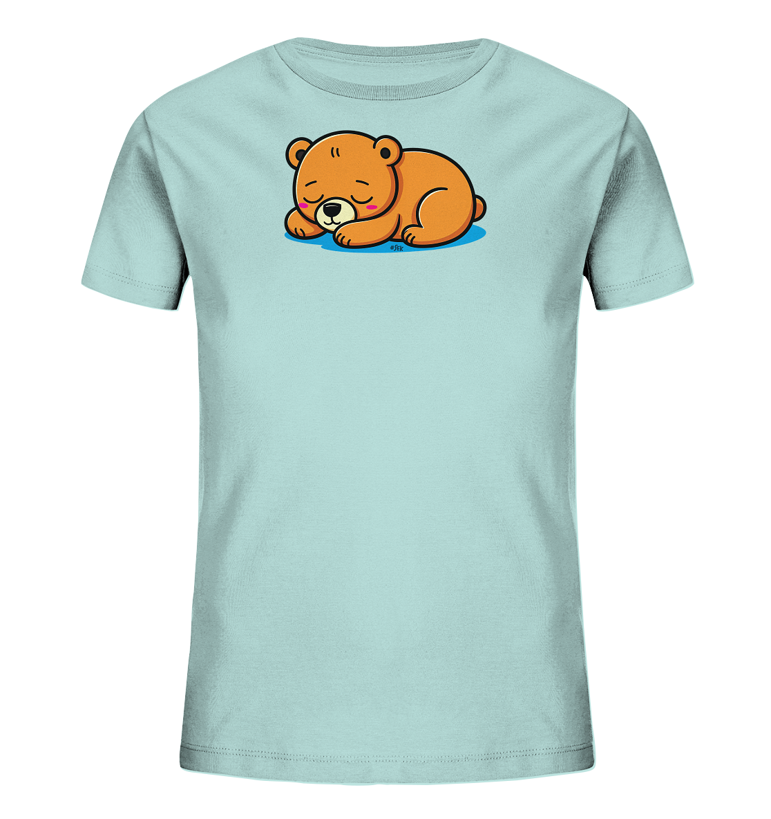 Onlineshop Shirts fuer Kinder - Das Bild zeigt ein hellblaues Kinder-T-Shirt mit einem niedlichen schlafenden Baerenmotiv auf der Vorderseite. Der braune Baer liegt friedlich mit geschlossenen Augen und rosa Wangen da. Er ruht auf einer blauen Flaeche, die das Motiv umrahmt. Das Design verleiht dem Shirt einen sanften und beruhigenden Ausdruck.