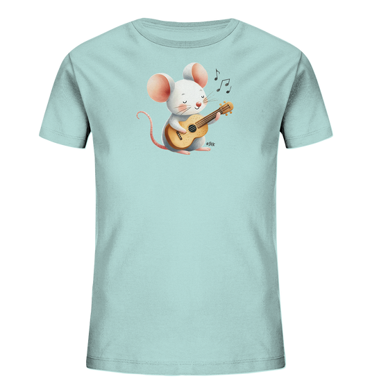 Onlineshop Shirts für Kinder - Das Bild zeigt ein hellblaues Kinder-T-Shirt mit einem niedlichen Druck auf der Vorderseite. Das Motiv stellt eine kleine, weiße Maus mit rosa Ohren dar, die eine kleine, hellbraune Gitarre oder Ukulele spielt. Über der Maus schweben mehrere schwarze Musiknoten, was den Eindruck erweckt, dass sie musiziert. Das gesamte Design ist schlicht und freundlich.