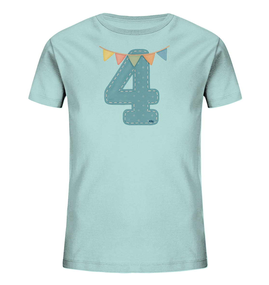 Onlineshop Shirts fuer Kinder - Das Bild zeigt ein hellblaues Kinder-T-Shirt mit einem grossen Aufdruck der Zahl Vier. Die Zahl ist in einem patchartigen Design gehalten, tuerkisfarben mit hellen Tupfen und einer gestickten Umrandung. Darueber haengt eine kleine Girlande mit bunten Wimpeln in Gelb, Rosa, Orange und Blau. Das Motiv wirkt verspielt und farbenfroh.