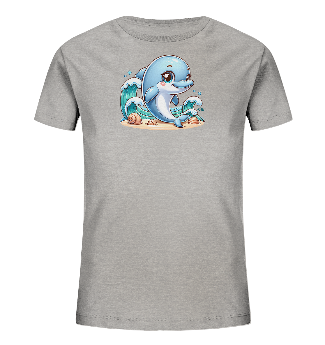Onlineshop Shirts fuer Kinder - Das Bild zeigt ein graues Kinder-T-Shirt mit einem niedlichen Motiv eines blauen Zeichentrick-Delfins auf der Vorderseite. Der Delfin sitzt auf einer sandigen Oberflaeche, umgeben von stilisierten blauen Wellen und Muscheln. Er hat grosse, ausdrucksstarke Augen und laechelt. Dieses Design vermittelt eine froehliche Meeresstimmung.