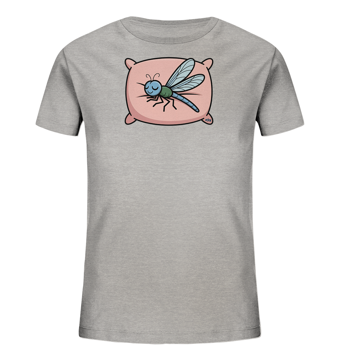 Onlineshop Shirts fuer Kinder - Das Bild zeigt ein hellgraues Kinder-T-Shirt mit einem niedlichen Motiv auf der Vorderseite. Dort ist eine gruene Libelle abgebildet, die friedlich auf einem rosafarbenen Kissen liegt. Die Libelle hat geschlossene Augen und einen laechelnden Ausdruck, was dem Design eine ruhige und entspannte Atmosphaere verleiht. Das Kissen ist in einem zarten Rosa gehalten und betont die sanfte Farbgebung des Motivs.