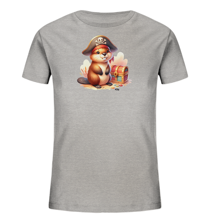 Onlineshop Shirts fuer Kinder - Das Bild zeigt ein hellgraues Kinder-T-Shirt mit einem verspielten Aufdruck eines Bibercharakters. Der Biber traegt einen Piratenhut mit Totenkopf und sitzt neben einer kleinen, verzierten Schatzkiste. Er ist von bunten Suessigkeiten umgeben und befindet sich auf einem sandigen Untergrund. Das Design wirkt froehlich und abenteuerlich.