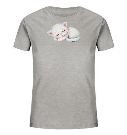 Onlineshop Shirts fuer Kinder - Das Bild zeigt ein graues T-Shirt fuer Kinder, das mit einer friedlich schlafenden Katze verziert ist. Das weisse Kaetzchen ist zusammengerollt dargestellt, mit geschlossenen Augen und einem sanften Ausdruck. Seine Ohren und der Schwanz weisen leichte blaue Akzente auf. Das Design vermittelt einen ruhigen und niedlichen Eindruck.