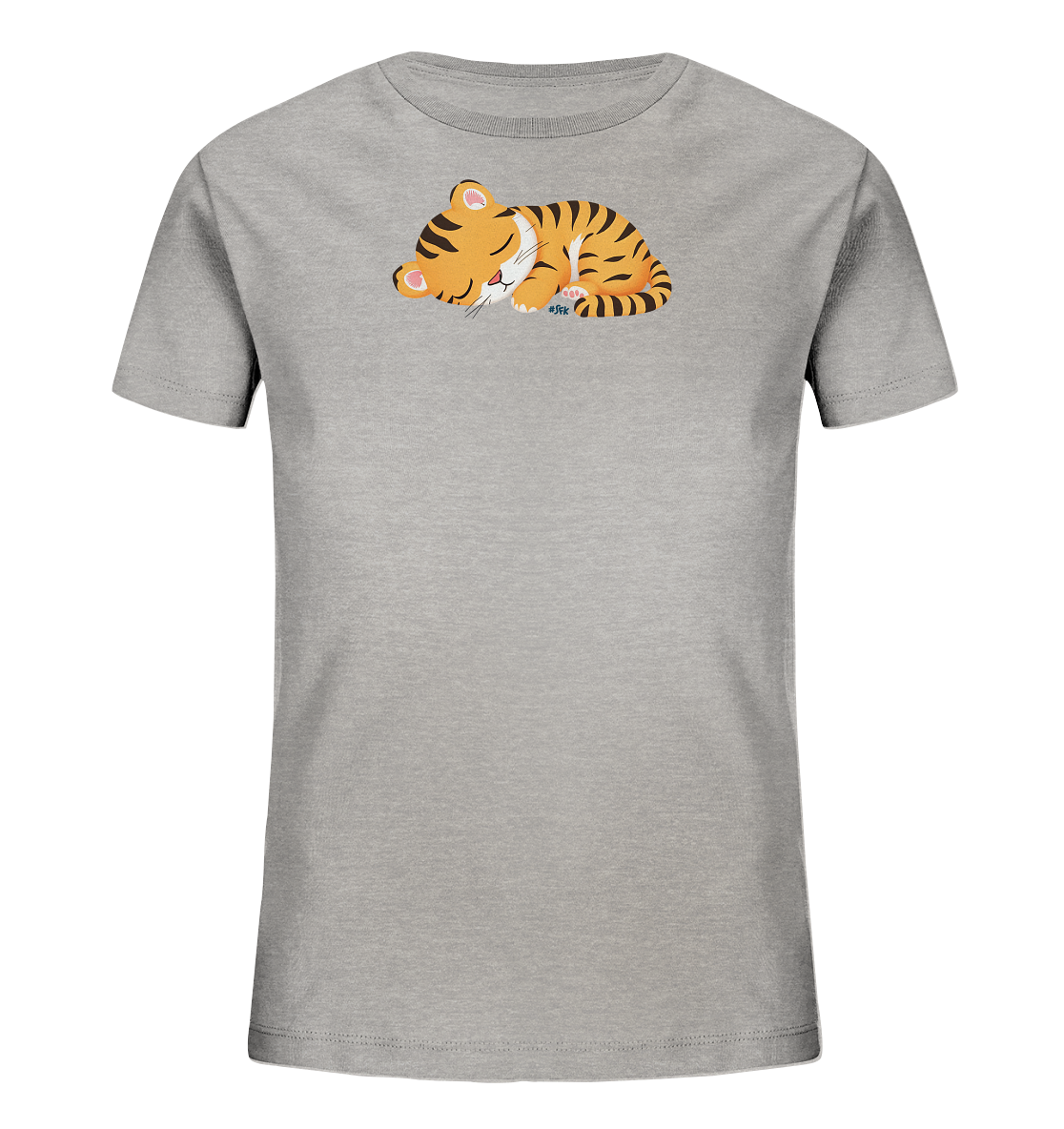 Onlineshop Shirts fuer Kinder - Das Bild zeigt ein graues T-Shirt fuer Kinder. Auf der Vorderseite ist eine niedliche Illustration eines schlafenden Baby-Tigers zu sehen. Der Tiger ist orange mit schwarzen Streifen und liegt friedlich zusammengerollt da, mit geschlossenen Augen. Das Design verleiht dem Shirt einen sanften und verspielten Charakter.