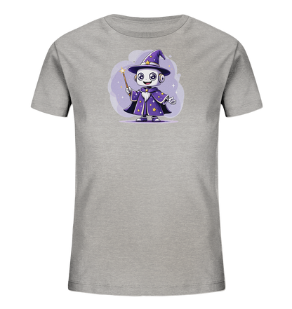 Onlineshop Shirts für Kinder - Das Bild zeigt ein graues Kinder-T-Shirt mit einem frontalen Druck einer niedlichen Roboterfigur. Der Roboter trägt einen spitzen, lila Zauberhut und einen passenden Umhang, der mit gelben Sternen verziert ist. In einer Hand hält der Roboter einen Zauberstab, von dem Sterne ausgehen. Die Figur ist vor einem lilafarbenen, wolkigen Hintergrund mit weiteren Sternen positioniert und verleiht dem Shirt einen fantasievollen Charakter.