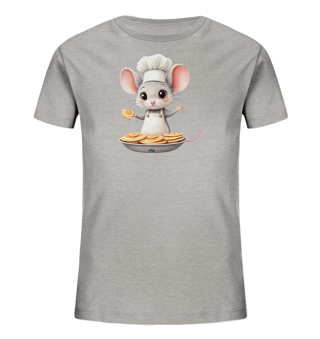 Onlineshop Shirts fuer Kinder - Das Bild zeigt ein hellgraues Kinder-T-Shirt mit einem niedlichen Maeuse-Kochmotiv auf der Vorderseite. Die Maus traegt eine Kochmuetze und Schuerze und haelt ein herzfoermiges Gebaeckstueck in der Pfote. Vor ihr liegt eine Platte mit weiteren herzfoermigen Pfannkuchen. Das Design wirkt verspielt und liebevoll gestaltet.