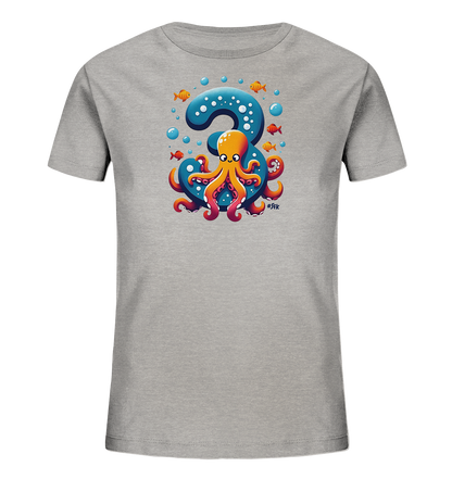 Onlineshop Shirts fuer Kinder - Das Bild zeigt ein graues Kinder T-Shirt mit einem bunten Motiv auf der Vorderseite. Im Zentrum steht eine grosse blaue Zahl '3', die mit weissen Punkten verziert ist. Eine orangefarbene Krake mit grossen Augen schmiegt sich an die Zahl. Um die Szene herum schwimmen kleine orange Fische und blaue Blasen.