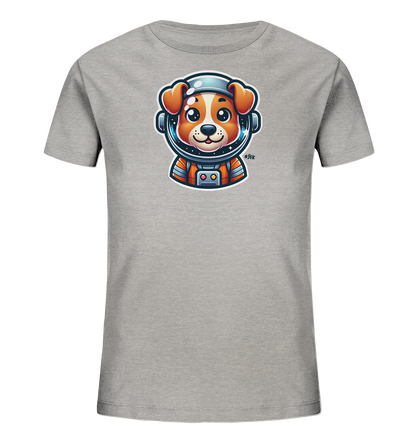 Onlineshop Shirts fuer Kinder - Das Bild zeigt ein graues Kinder-T-Shirt mit einem niedlichen Aufdruck eines Hundes im Astronautenanzug. Der Hund traegt einen glaenzenden Helm und einen orange-blauen Weltraumanzug. Sein freundliches Gesicht schaut durch das Visier, umgeben von kleinen Sternen. Das Design ist farbenfroh und verspielt, ideal fuer kleine Raumfahrtfans.
