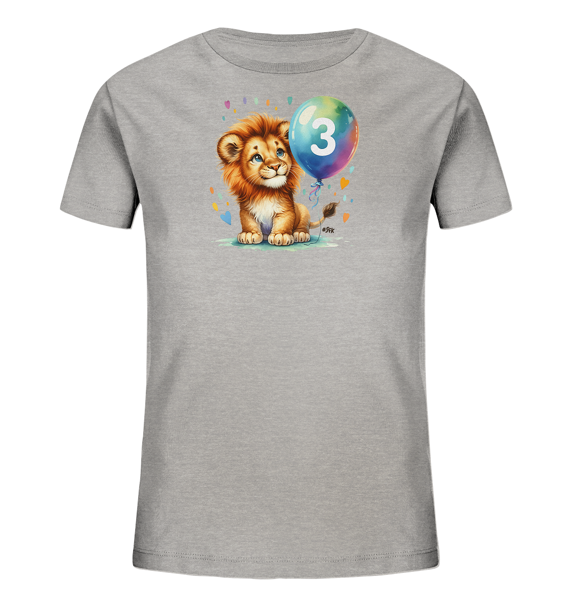 Onlineshop Shirts fuer Kinder - Das graue Kinder-T-Shirt zeigt einen niedlichen, sitzenden Loewen. Er haelt einen bunten Ballon mit der grossen Zahl '3'. Kleine Herzen und Punkte in verschiedenen Farben umgeben das Motiv. Es ist ein froehliches Design fuer junge Kinder.