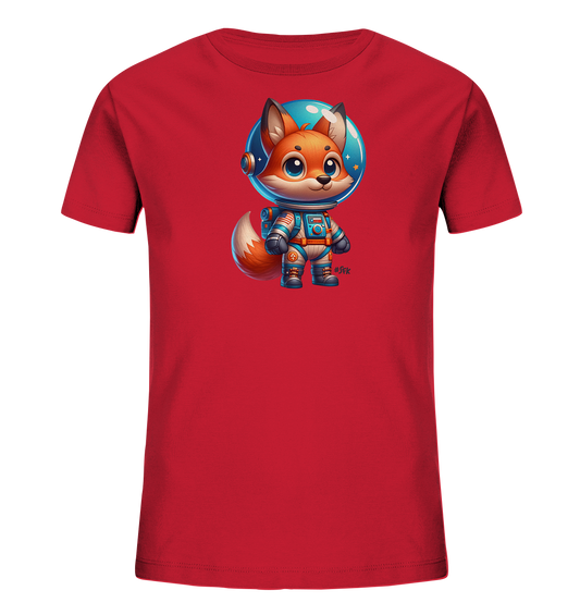 Onlineshop Shirts fuer Kinder - Das Bild zeigt ein rotes Kinder-T-Shirt mit einem niedlichen Comic-Fuchs im Astronautenanzug. Der Fuchs traegt einen detaillierten blauen Raumanzug und einen transparenten Helm, der einen Sternenhimmel zeigt. Das Motiv ist zentral auf dem Shirt platziert und ansprechend illustriert.