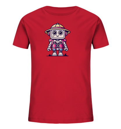 Onlineshop Shirts für Kinder - Das Bild zeigt ein rotes Kinder-T-Shirt, das auf der Vorderseite mit einer bunten Comic-Illustration bedruckt ist. Die Illustration stellt einen freundlich aussehenden Roboter dar, der einen beigen Safarihut und orangefarbene Ferngläser trägt. Der Roboter hat runde Augen und steht aufrecht. Das Motiv ist detailliert und farbenfroh gestaltet, was dem Shirt einen verspielten und abenteuerlichen Charakter verleiht.