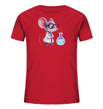 Onlineshop Shirts fuer Kinder - Das rote Kinder-T-Shirt zeigt eine entzueckende Maus in Wissenschaftlerkleidung. Die Maus traegt eine weisse Laborkittel und eine runde Brille, waehrend sie eine Erlenmeyerkolben mit blauer Fluessigkeit betrachtet. Das Design vermittelt einen verspielten und lehrreichen Charakter.