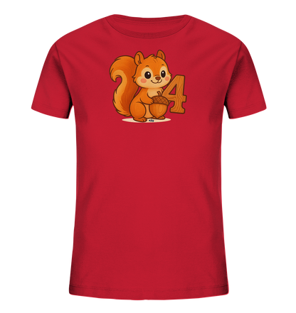 Onlineshop Shirts fuer Kinder - Das Bild zeigt ein rotes Kinder-T-Shirt mit einem niedlichen Eichhoernchen-Motiv auf der Vorderseite. Das Eichhoernchen haelt eine Eichel in den Pfoten und sitzt neben der Zahl '4', die in einem hellbraunen Holz-Look gestaltet ist. Das Design ist farbenfroh und froehlich, ideal fuer ein Kinder-T-Shirt.